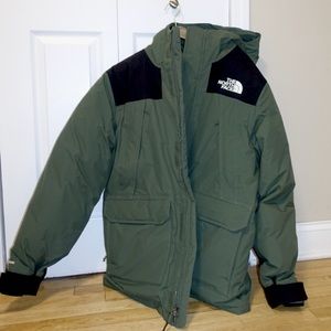 THE NORTH FACE MCMURDO DOWN PARKA MEN'S. LARGE. TAUPE GREEN